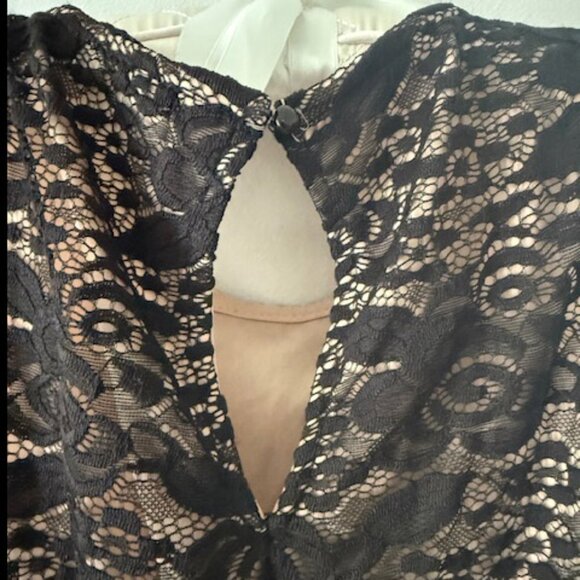 City Triangles Black Lace Overlay Dress — Women's/Juniors XS - Picture 4 of 7